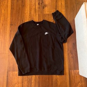 Nike Men's Black Crewneck Sweatshirt